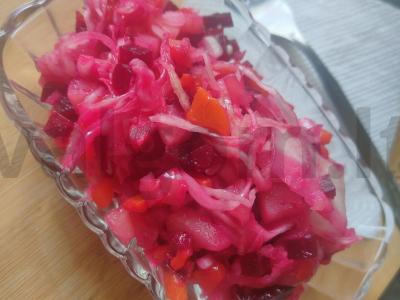 Vinegretas su raugintais kopūstais per 45 minutes pagrindine nuotrauka