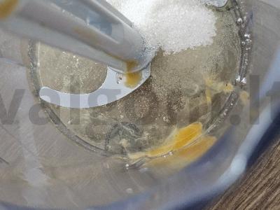 Tiramisu pyragas iš naminių savoiardi sausainių Žingsnis 1