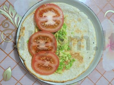 Sotūs avižų blynas su pomidoru ir avokadu Žingsnis 5