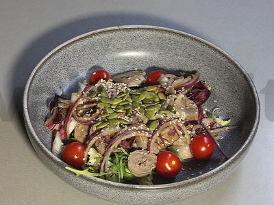 Indėnų širdelių salotos pagrindine nuotrauka