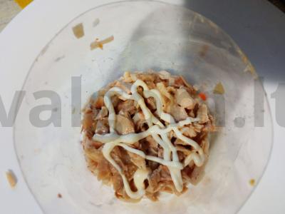 Mini vištienos, konservuotų papajų ir čuki salotas Žingsnis 1