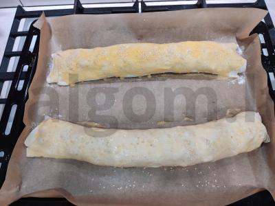 Sluoksniuotos tešlos štrudelis Žingsnis 6