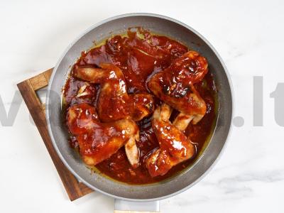 Sultinga vištiena sojų padaže keptuvėje Žingsnis 6