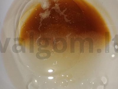 Skaniausias vegetariškas pyragas su riešutais ir obuoliais Žingsnis 1