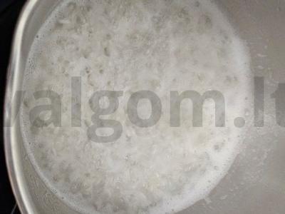 Konservuotų lašišų kotletai su ryžiais Žingsnis 1