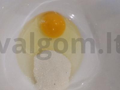 Purūs aguonų blynai su kefyru Žingsnis 1