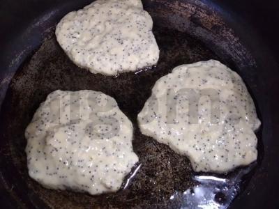 Purūs aguonų blynai su kefyru Žingsnis 5