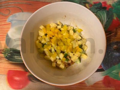 Salotas „Kubinis“ su kiauliena mandarinų sultyse Žingsnis 7