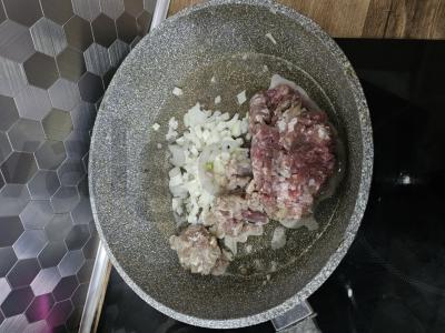 Namų osėtinų pyragas su mėsos faršu Žingsnis 3