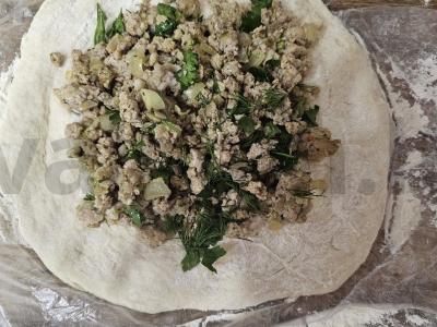 Namų osėtinų pyragas su mėsos faršu Žingsnis 6