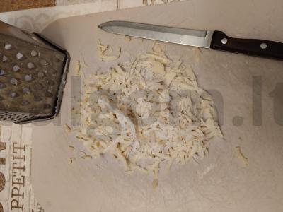 Skani sluoksniuota tešla „2 sūriai“ Žingsnis 1