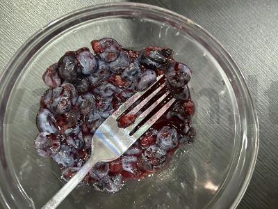 Žalioji arbata su mėlynėmis Žingsnis 4