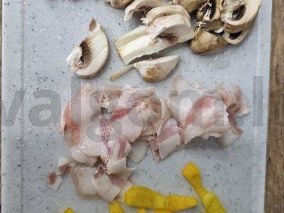 Makaronai su daržovėmis ir šonine vakarienei Žingsnis 3