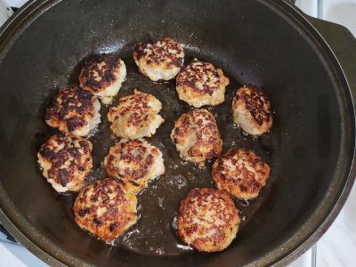 Mini kotletai iš kiaulienos faršo Žingsnis 4