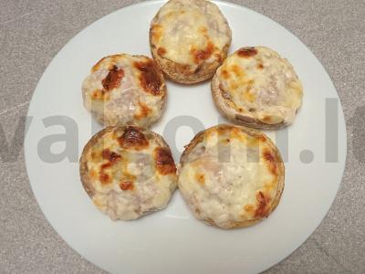 Kepti pievagrybiai, įdaryti kiaulienos faršu Žingsnis 9