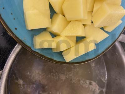 Borščas su skrudinta duona Žingsnis 2