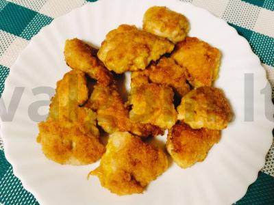 Skanūs vištienos nagetai su sūriu pagrindine nuotrauka