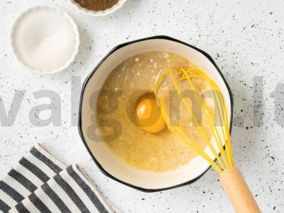 Bananų blynai su kefyru Žingsnis 2