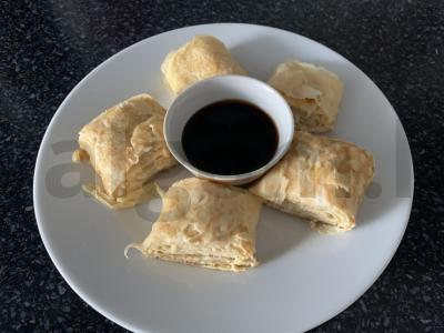 Japonų omletas su sūriu pagrindine nuotrauka