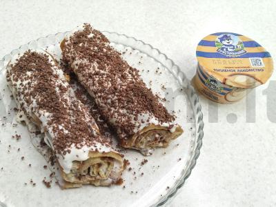 Blynų ritinys su šokoladu pagrindine nuotrauka