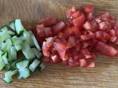 Lengvas salotas su bulguru ir daržovėmis Žingsnis 2