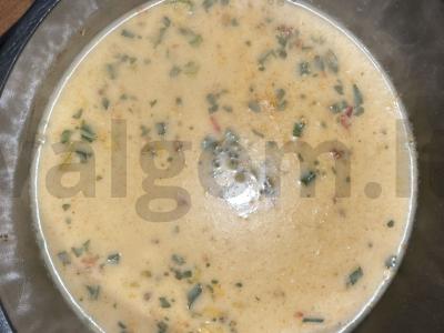 Sūrio ramenas su greitai paruošiamomis makaronais Žingsnis 4