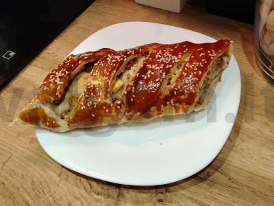 Riešutų štrudelis su cinamonu pagrindine nuotrauka