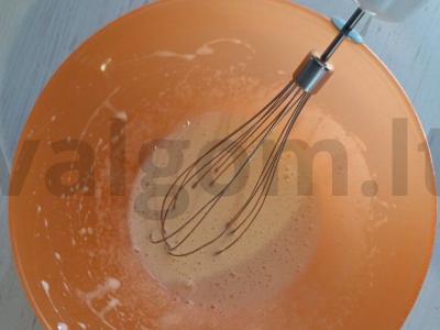 Pieninio šokolado brownies sausainiai Žingsnis 4