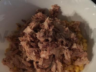 Salotos su lašiša ir ryžiais Žingsnis 1