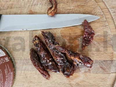 Brusketa su džiovintais pomidorais ir rukola Žingsnis 2