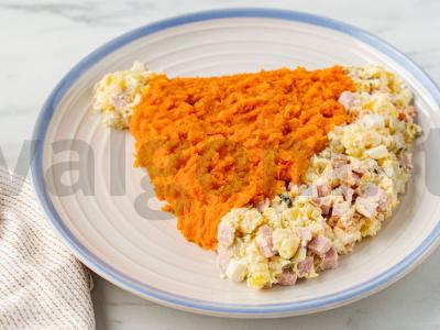 Salotas „Kalėdų Senelio kepurė“ su dešra Žingsnis 8