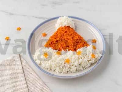 Salotas „Kalėdų Senelio kepurė“ su dešra pagrindine nuotrauka