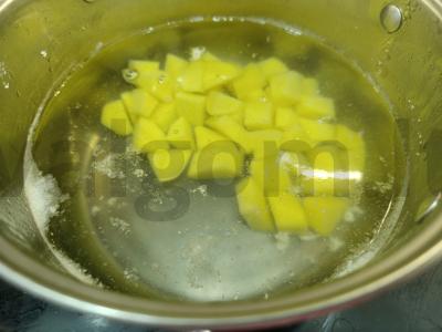 Vištienos sultinio tyrės sriuba su lydytu sūriu Žingsnis 2