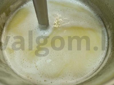 Vištienos sultinio tyrės sriuba su lydytu sūriu Žingsnis 4