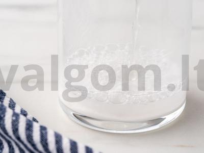 Ažūriniai blynai su skylutėmis ant kefyro Žingsnis 3