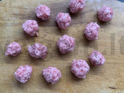 Laghman su meatballs pietums Žingsnis 4