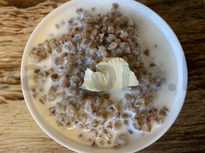 Grikių košė su kriauše, sezamo sėklomis ir medumi Žingsnis 2