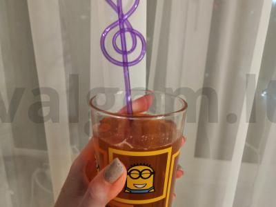 Džiovintų vaisių kompotas per 20 minučių pagrindine nuotrauka