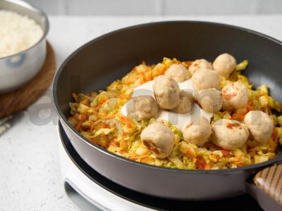 Ryžiai su kotletais ir daržovėmis Žingsnis 9