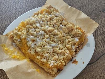 Citrinų-apelsinų trintas pyragas pagrindine nuotrauka