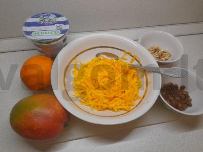 Moliūgų salotas su apelsinų-grietinės padažu Žingsnis 1