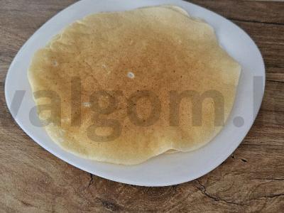 Ažūriniai blynai su riešutais ir medumi Žingsnis 3