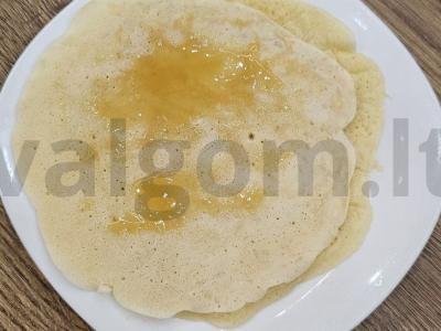 Ažūriniai blynai su riešutais ir medumi Žingsnis 4