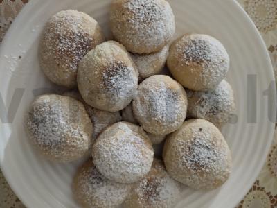 Saldžios bandelės su raugintu pienu pagrindine nuotrauka