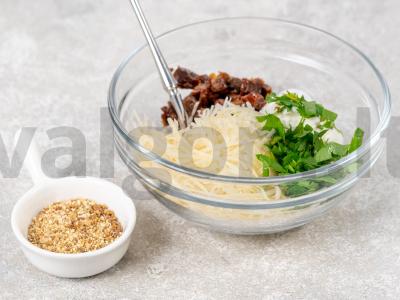 Cukinijų ir baklažanų ritinėliai su rikota ir džiovintais pomidorais Žingsnis 5