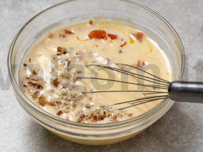 Abrikosų ir riešutų pyragas Žingsnis 4