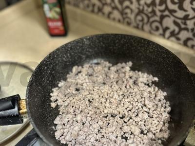 Makaronai su pomidorų pasta ir faršu pietums Žingsnis 3