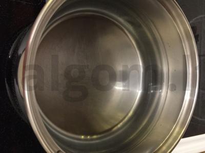 Kukurūzų košė su kokosų cukrumi ir džiovintomis spanguolėmis Žingsnis 1