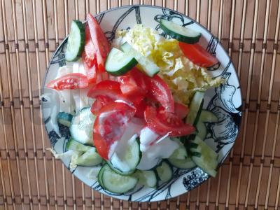 Daržovių salotas su avižų sėlenomis ir sūriu Žingsnis 3