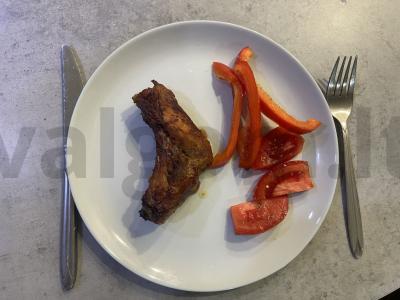 Kiaulienos šonkauliai barbekiu padaže pagrindine nuotrauka